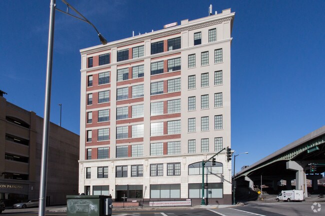 Building Photo - Edge Union Station
