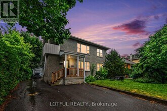 Building Photo - 2427 Ave du Chasseur