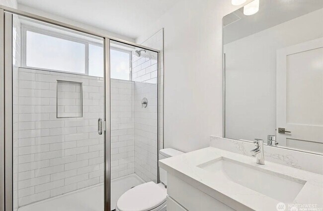 Foto del edificio - 5259 Brooklyn Ave NE