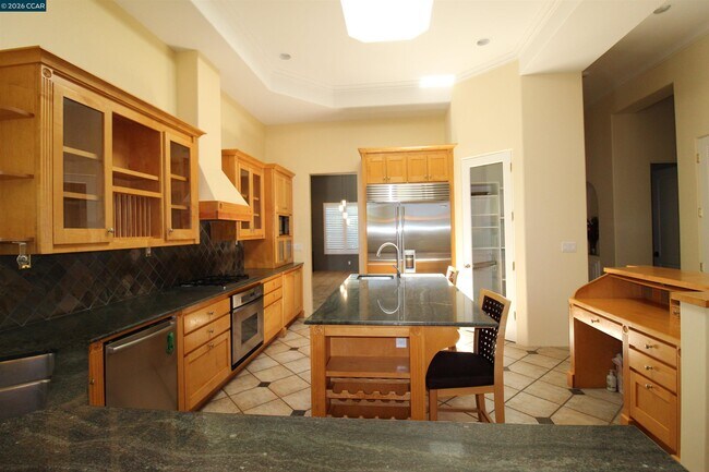 Foto del edificio - 348 Pheasant Run Dr