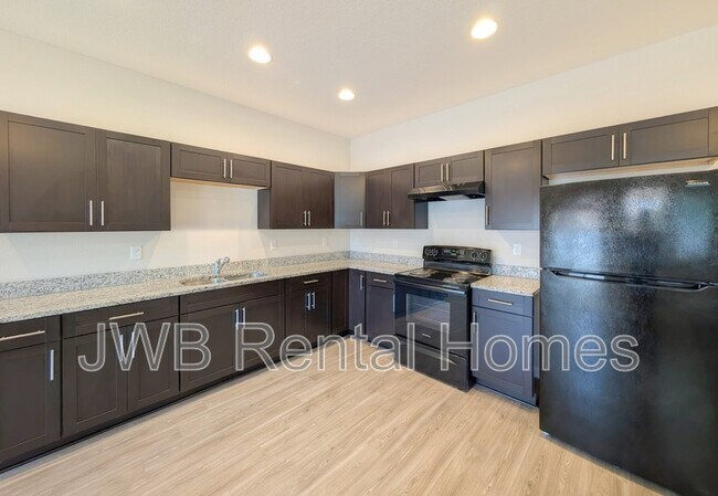 Building Photo - 6048 Carolines Ct