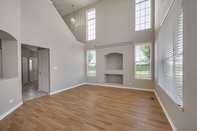 Foto del edificio - 23932 McMullin Cir