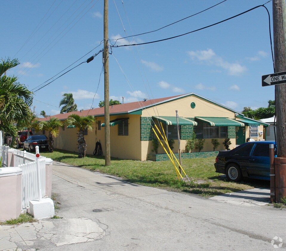 Foto del edificio - 1707 Taft St