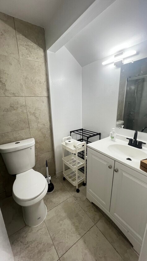 Foto del edificio - 3470 Plumtree Dr