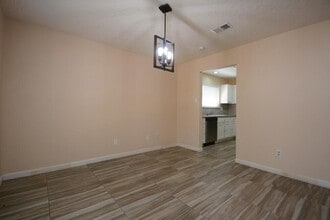 Building Photo - 15 S Tallowberry Dr