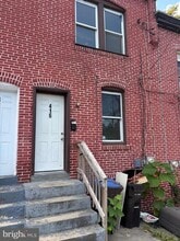 Building Photo - 416 E Oak St