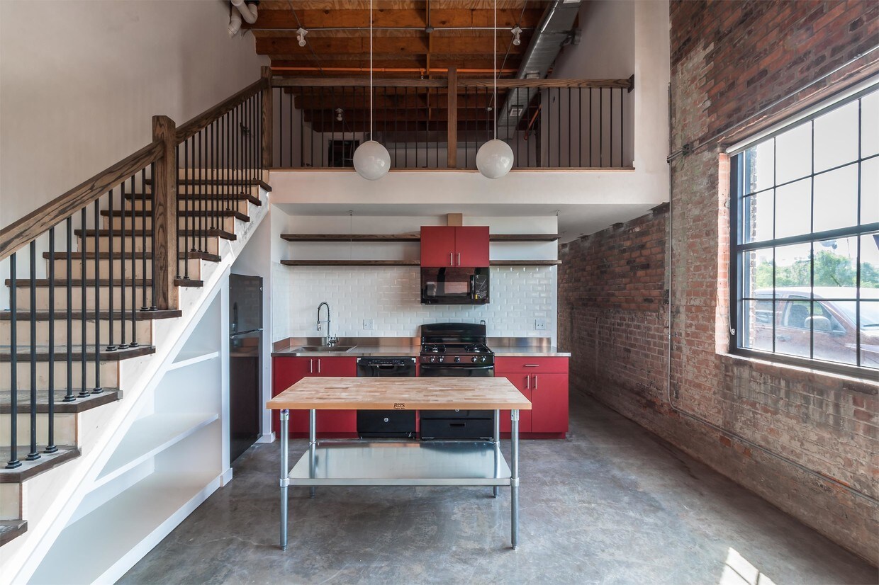 Foto principal - 207 E Baltimore Ave