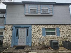 Building Photo - 3065 George Mason Ave