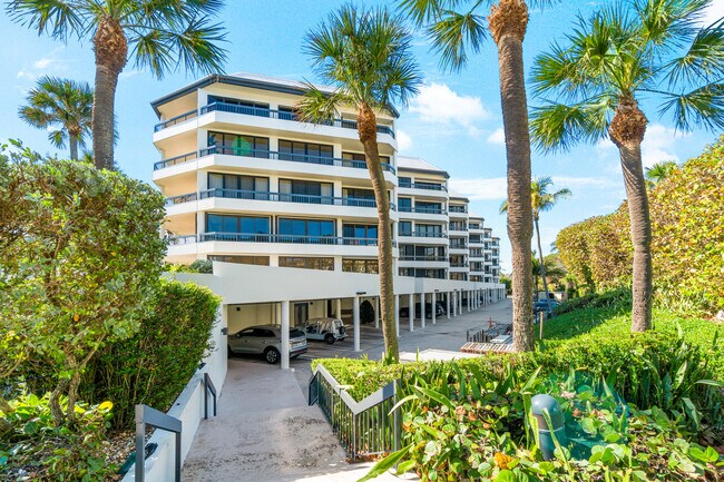 Building Photo - 120 S Ocean Blvd