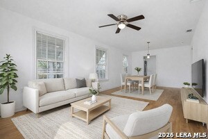 Foto del edificio - 1235 Sims Ave