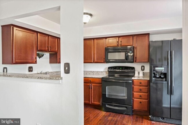 Building Photo - 302 Ridgecrest Ct