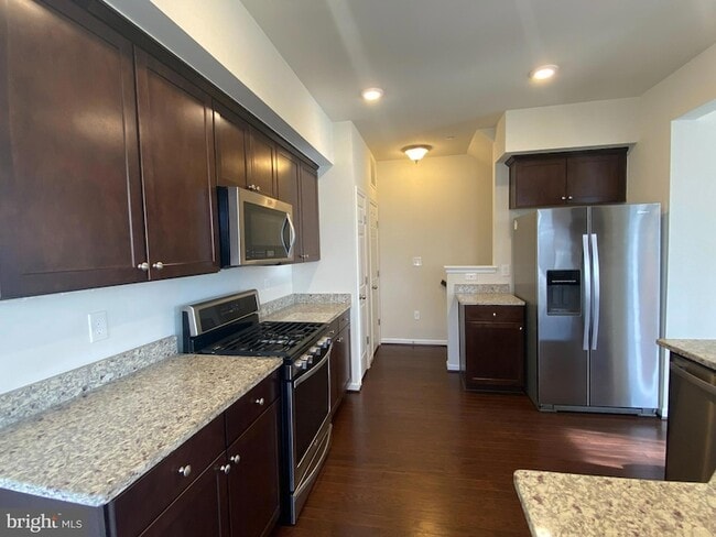 Building Photo - 6173 Margarita Way