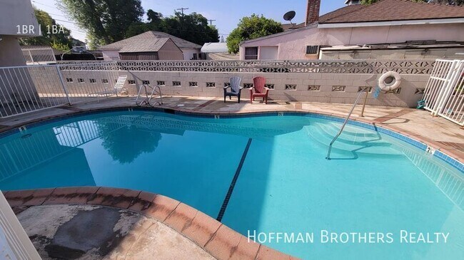 Building Photo - 6336 Tujunga Ave