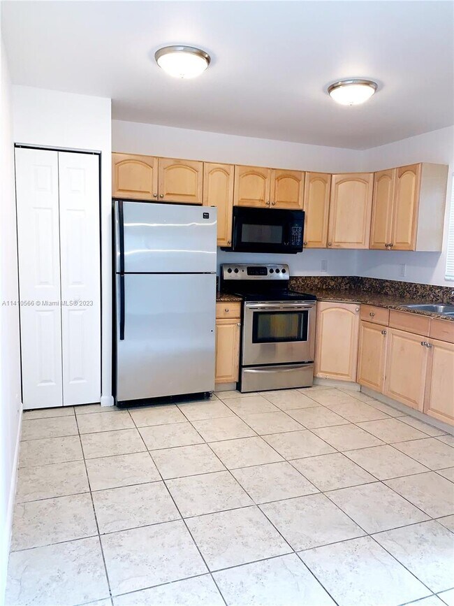 Foto del edificio - 3169 Auburn Blvd