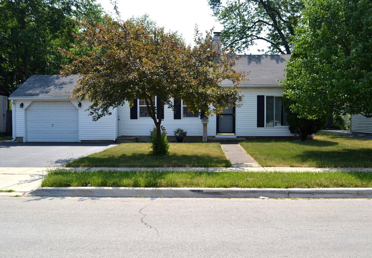 Primary Photo - 517 Everette Ave