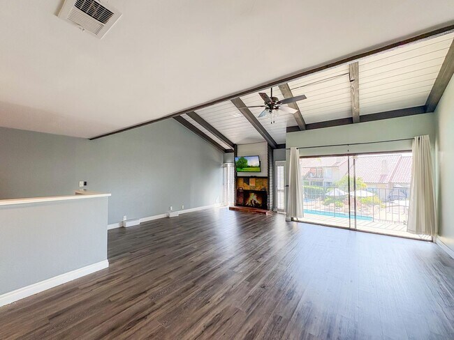 Foto del edificio - Great 1B/1.5BA + Den in Carlsbad!
