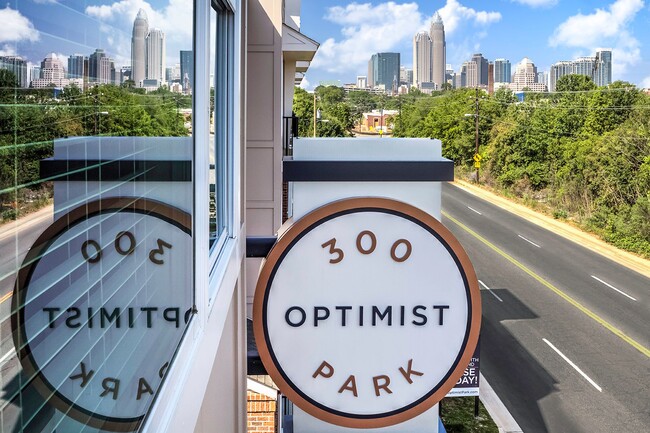 Foto del edificio - Boutique Apartment Community In Optimist P...