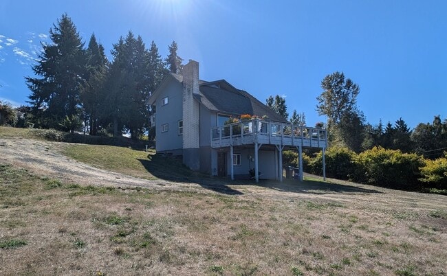 Photo - A Luxury Beachfront Lodge Awaits! For Rent... House