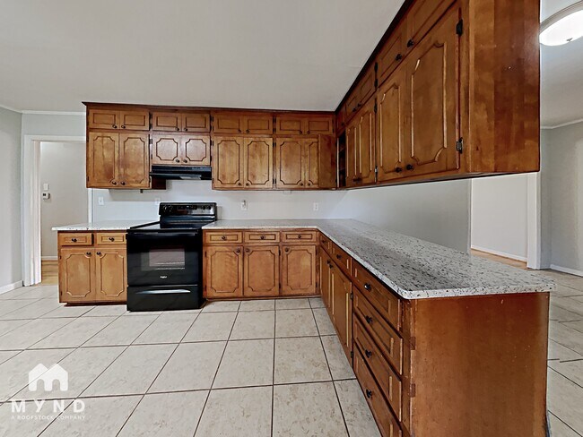 Building Photo - 1830 20th Ave