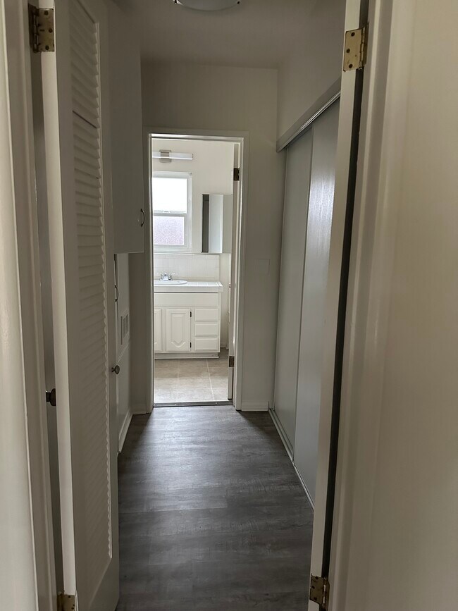 Building Photo - 10871 Whipple St