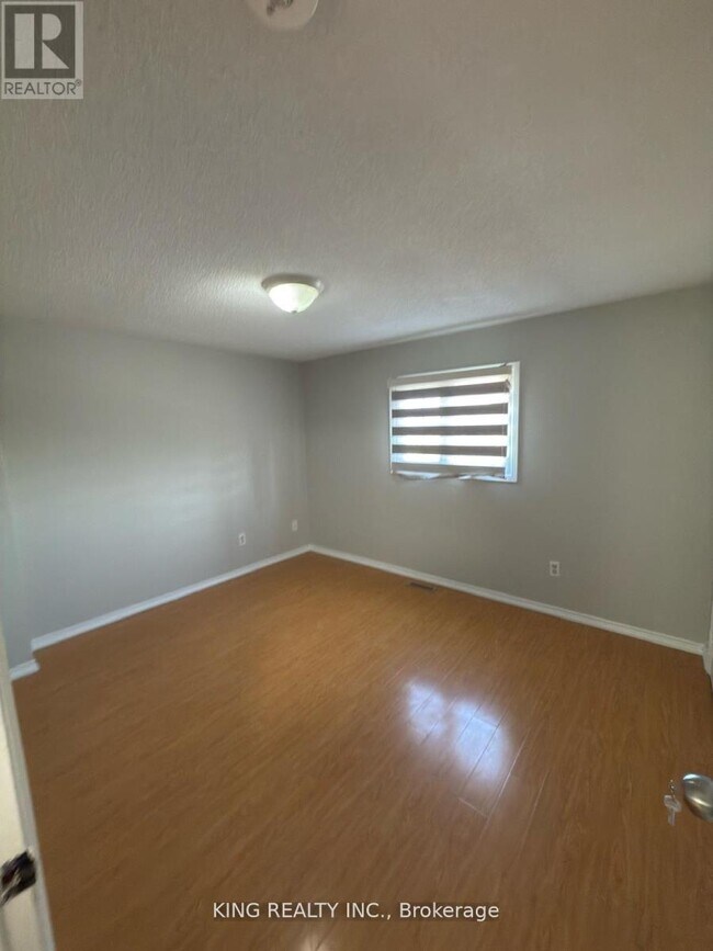 Building Photo - 7 Clydesdale Cir