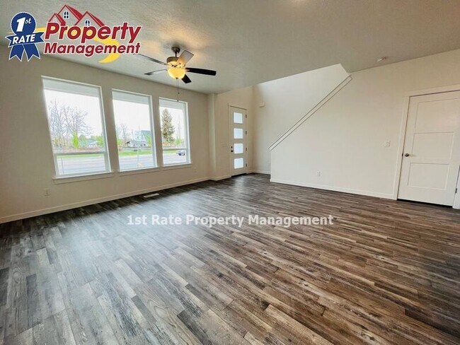 Building Photo - 4751 W Santa Fe Ln