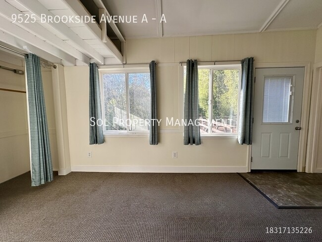 Foto del edificio - 9525 Brookside Ave