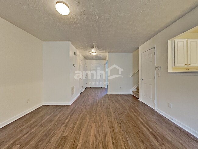 Foto del edificio - 2693 Waverly Hills Dr