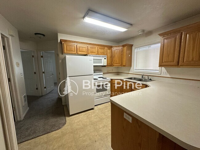 Foto del edificio - 3156 Chasewood Dr