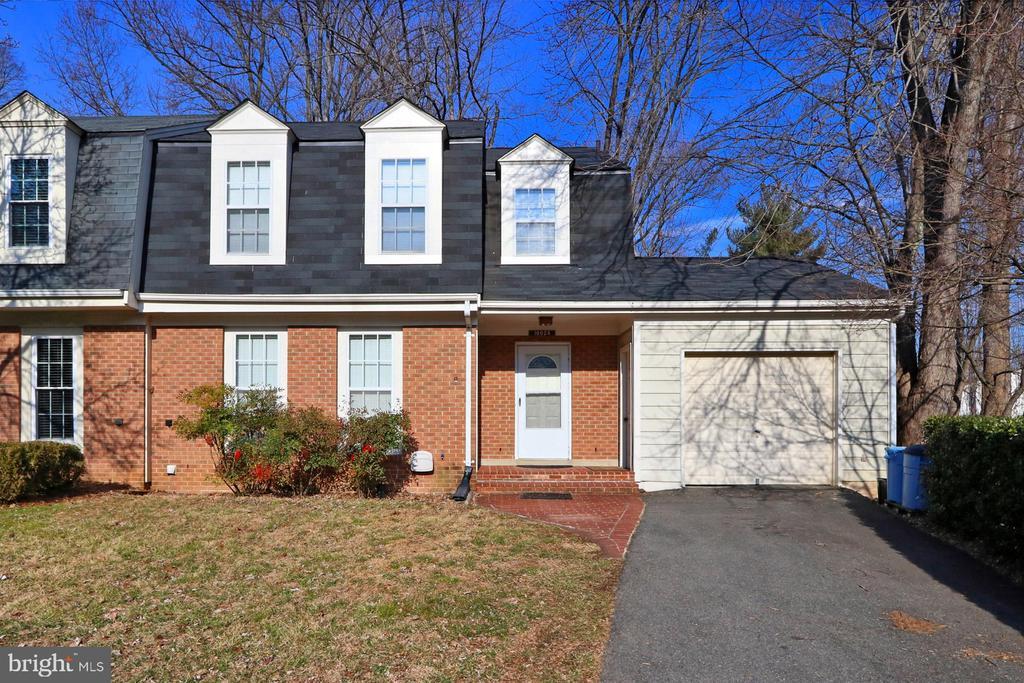 Foto principal - 10024 Downeys Wood Ct