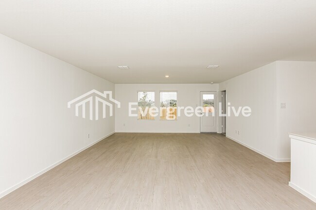 Building Photo - 2256 Tierra Madre Blvd