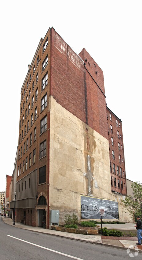 Building Photo - 320 Federal St
