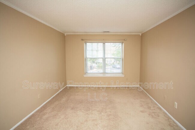 Building Photo - 2402 Sedgefield Dr