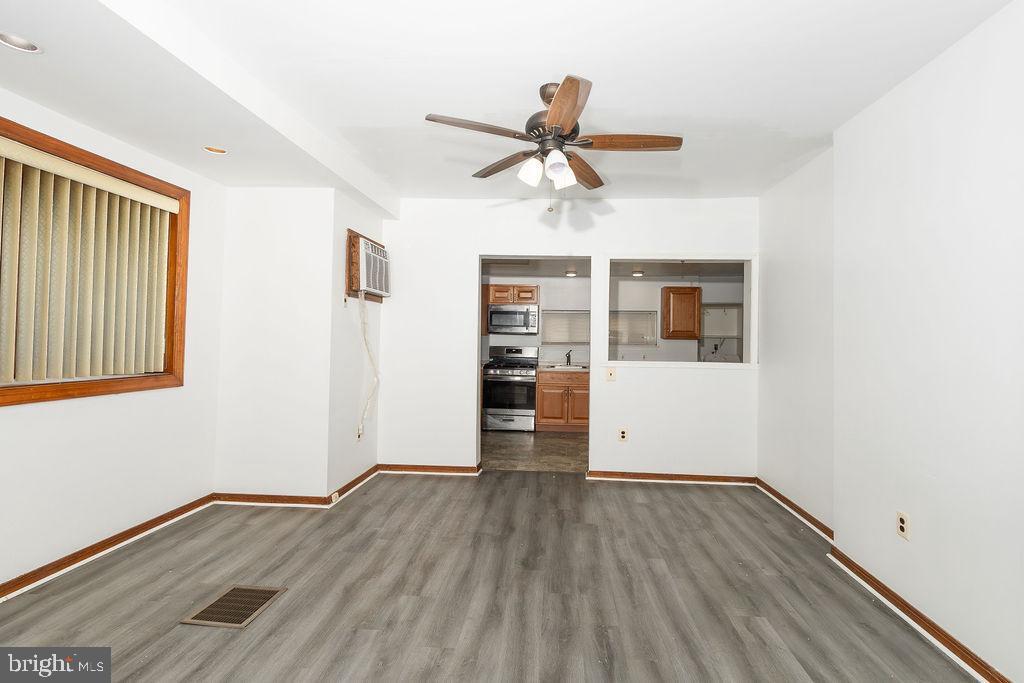 Primary Photo - 4320 Rhawn St