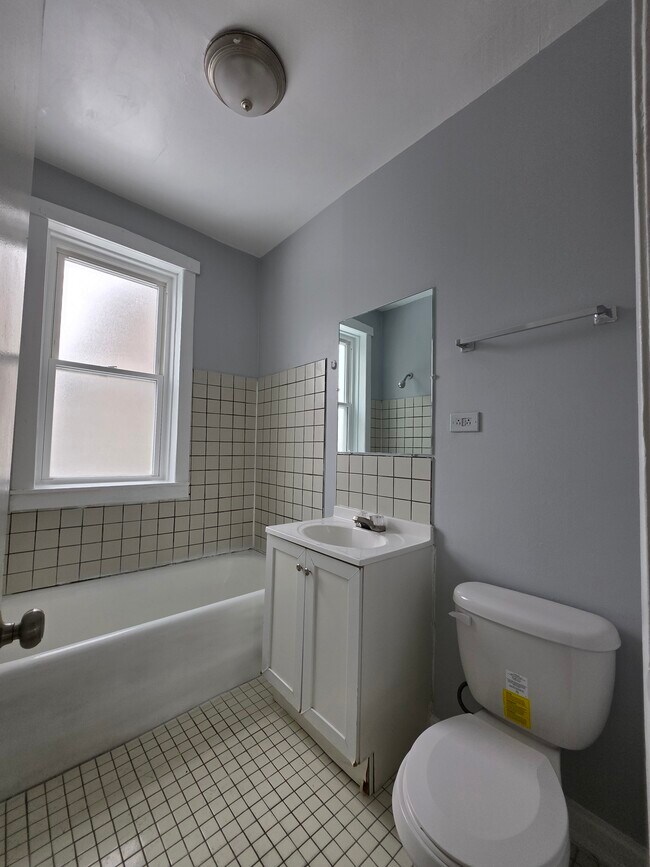 Building Photo - 4315 W 15th St