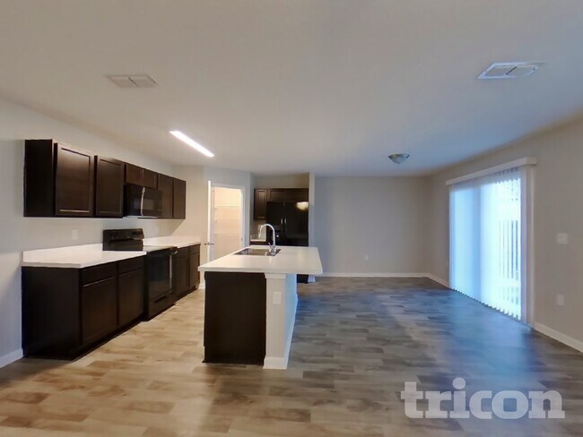 Building Photo - 7741 Courage Ct