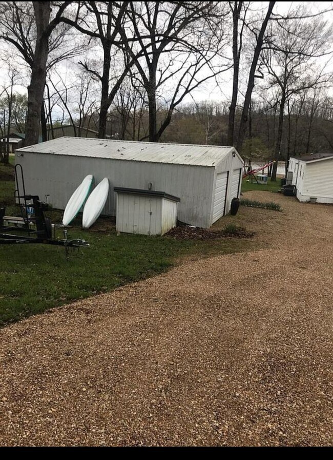 Large shop with garage - 24310 Seals Rd