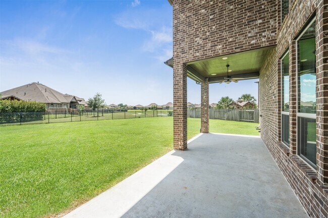 Foto del edificio - 19003 Kimber Creek Ln