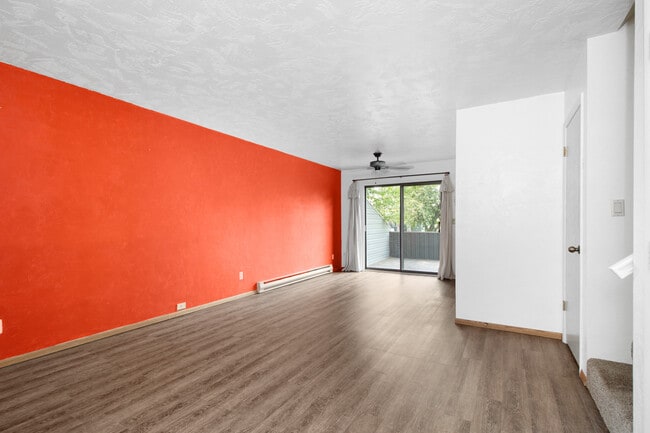 Building Photo - 850 Shenandoah Dr