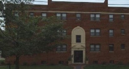 Building Photo - 1925 Minnesota Ave SE