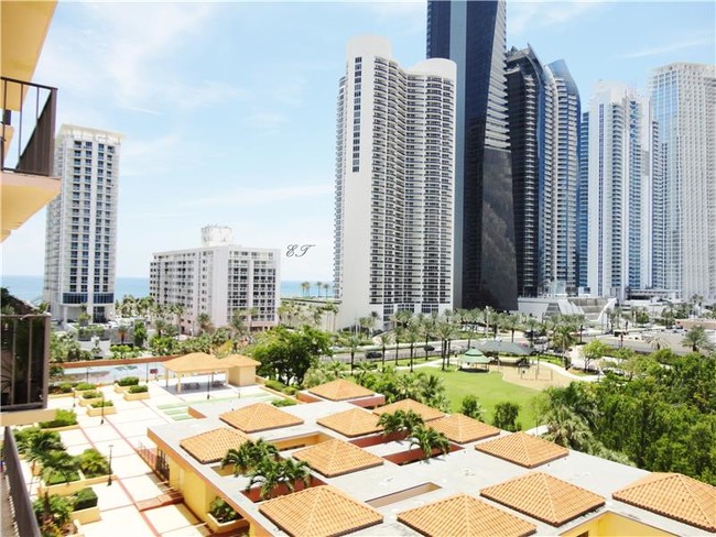 Foto del edificio - 210-174 174th St