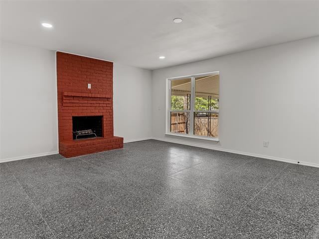 Foto del edificio - 7605 Meadow Oaks Dr