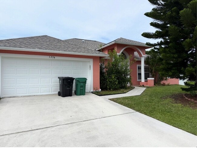 Photo - 5776 NW Eskimo Cir House