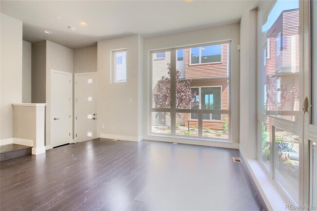 Foto del edificio - 5041 Vrain St