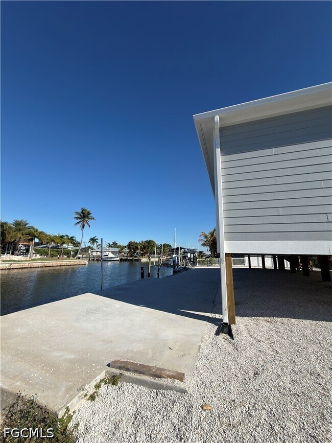 Foto del edificio - 2381 Oleander St