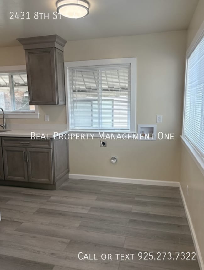 Foto del edificio - 2431 Eighth St