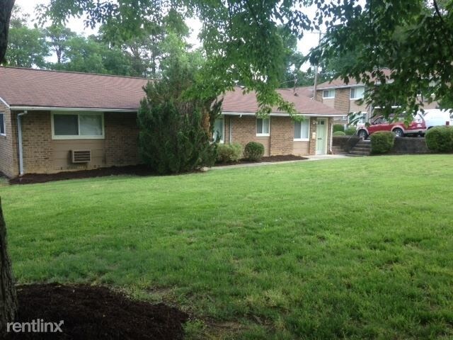Foto principal - 124 Fidelity St