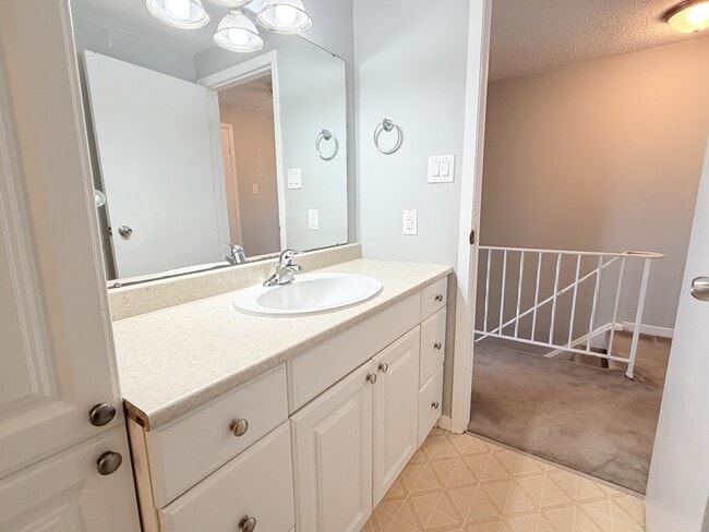 Building Photo - 1199 Afton Dr