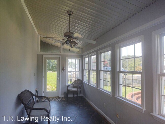 Building Photo - 2 br, 2 bath House - 2906 Highland Circle