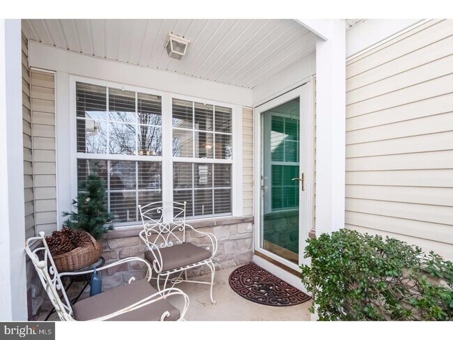 Foto del edificio - 517 Waterford Ct